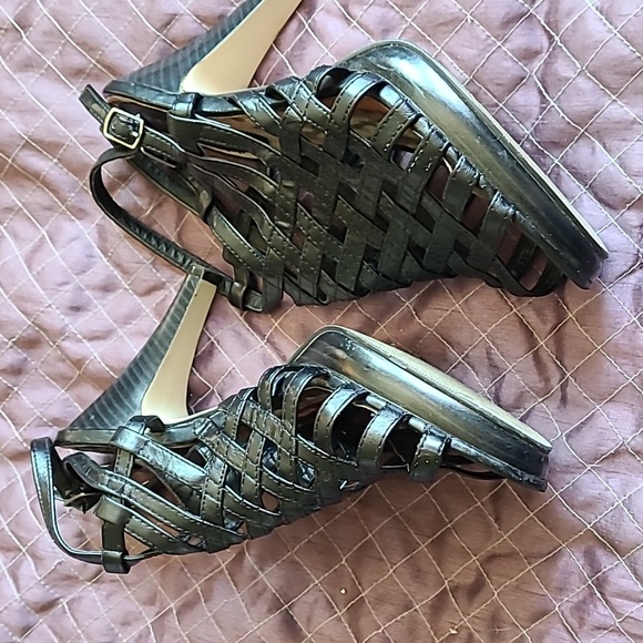 Maddens korrral size 8.5 - Picture 2 of 3